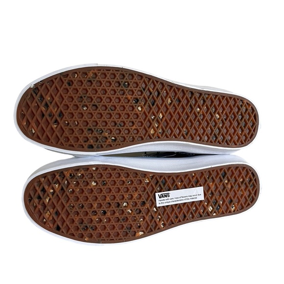 Vans x SpongeBob Sandy Cheeks Liang SK8-Hi Blue Flower Hi Top Sneakers Mens 11 - Picture 3 of 11